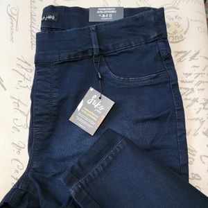 *Brand New* Suko Capri/Crop Pull-up Jeans